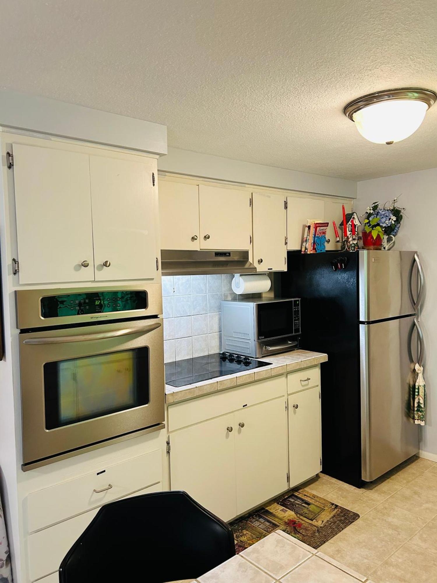 Emerald City 3 Bedroom 1 Bath Home ยูจีน ภายนอก รูปภาพ