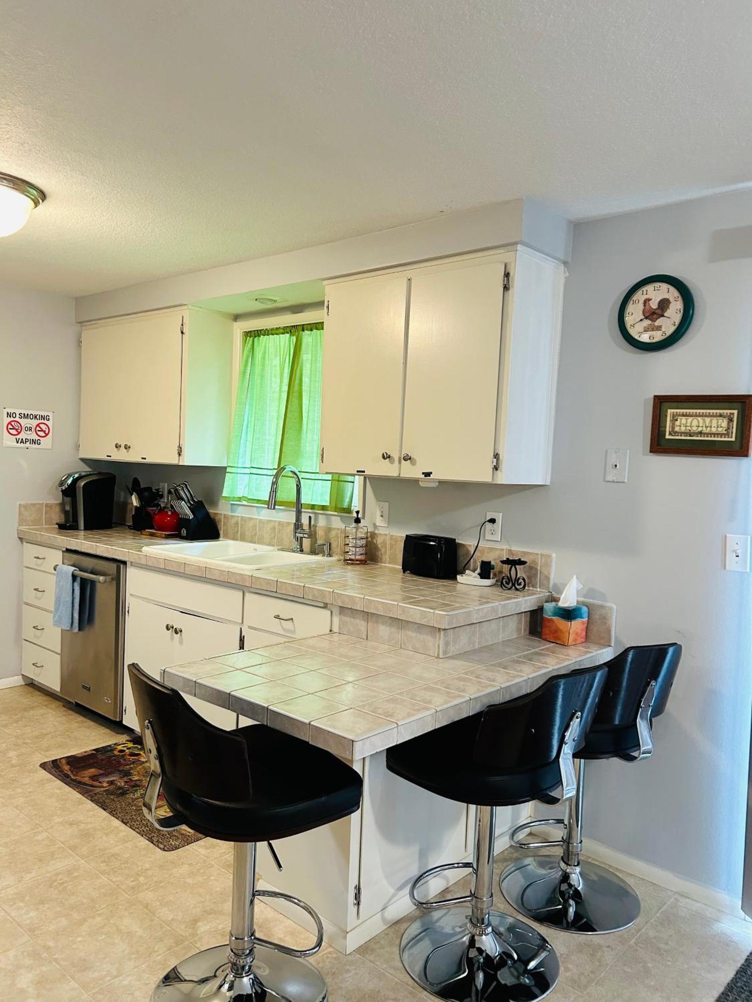 Emerald City 3 Bedroom 1 Bath Home ยูจีน ภายนอก รูปภาพ
