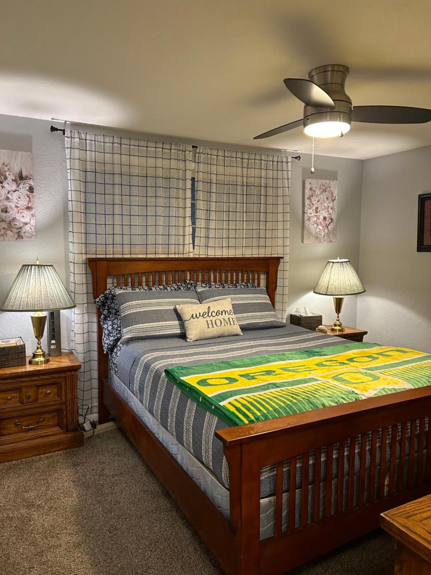 Emerald City 3 Bedroom 1 Bath Home ยูจีน ภายนอก รูปภาพ
